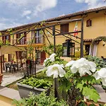 La Valle Oda ve Kahvaltı Asti