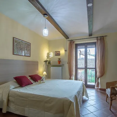 לינה וארוחת בוקר La Valle 4*