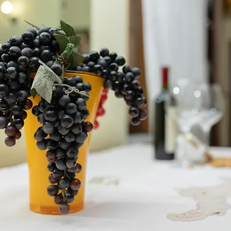 לינה וארוחת בוקר La Valle 4*