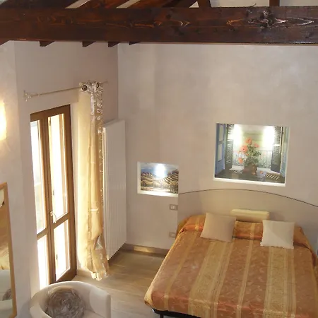 La Valle Bed & Breakfast
